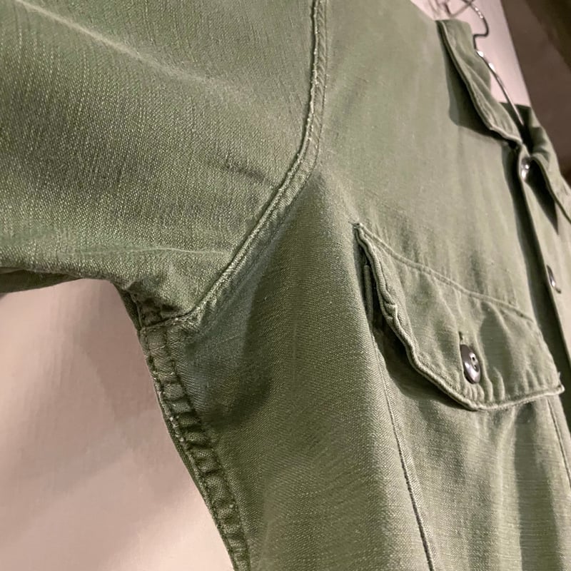 60s~ US ARMY ユーティリティシャツ シャツ袖 OG 107 COTTON SATE 60s~ US ARMY ユーティリティシャツ シャツ袖 OG 107 COTTON SATE