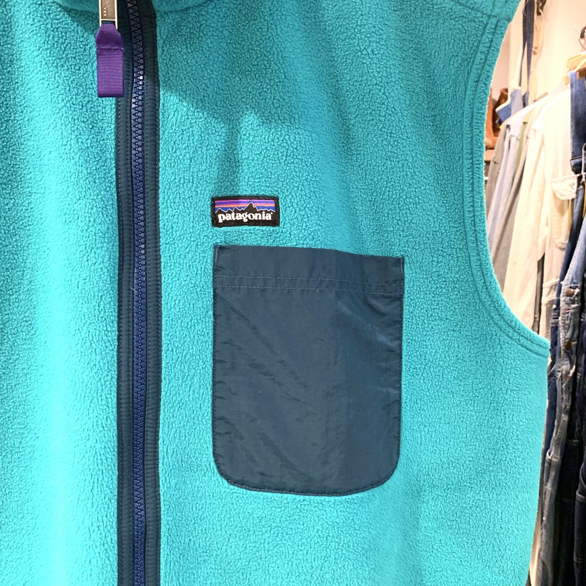 patagonia カーステンス フリースベスト エメラルドグリーン