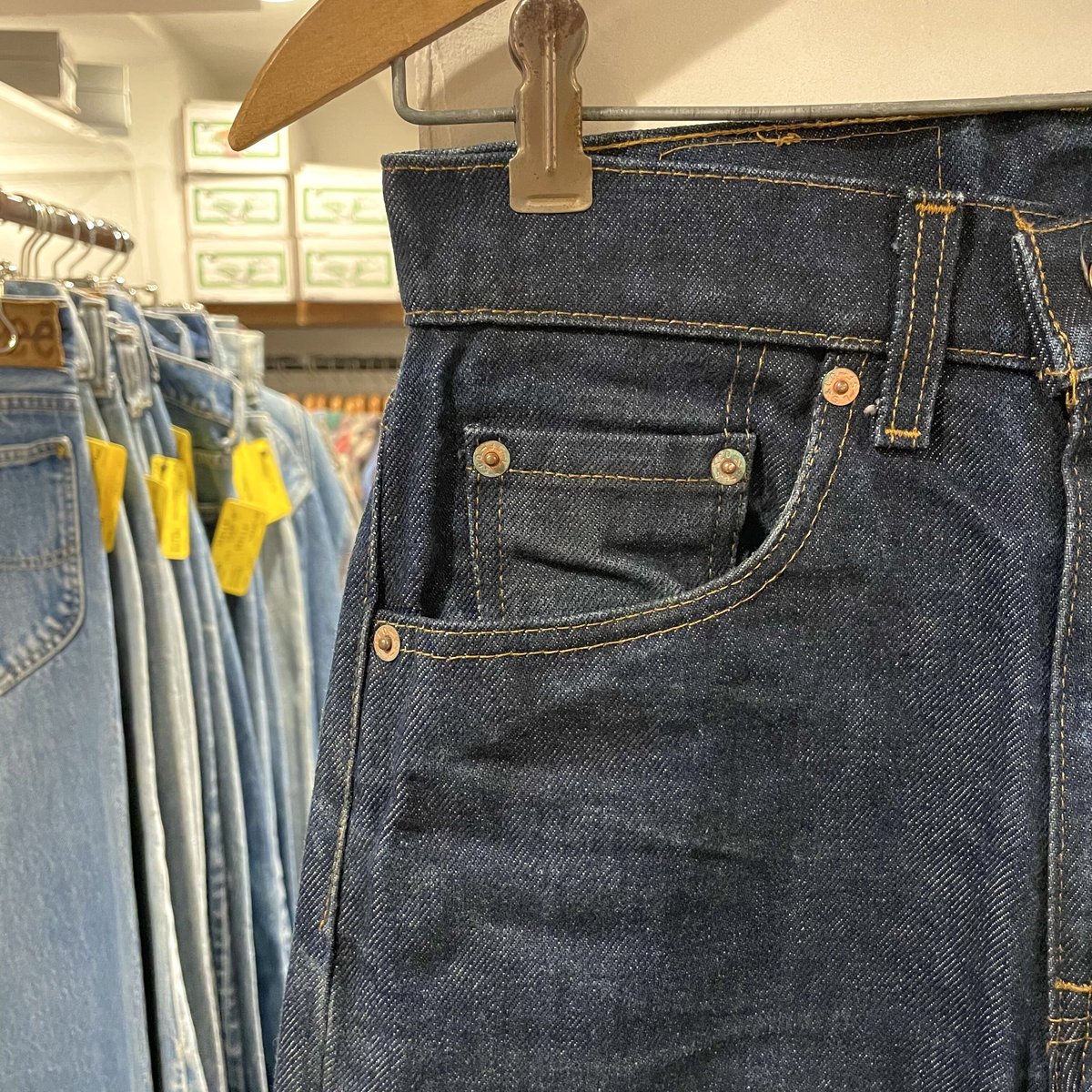 80s levi's 505 脇割　クロカン　ボタン裏552 80s levi's 505 脇割 クロカン ボタン裏552 - メルカリ
