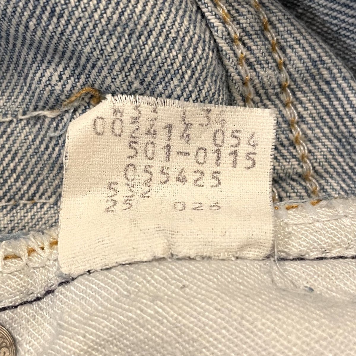 Levi's 501 80s 内股シングル 表記36x32 実寸33x29 1980s【Levi's】2501内股シングル 表記w33 - 古着屋HamburgCafe