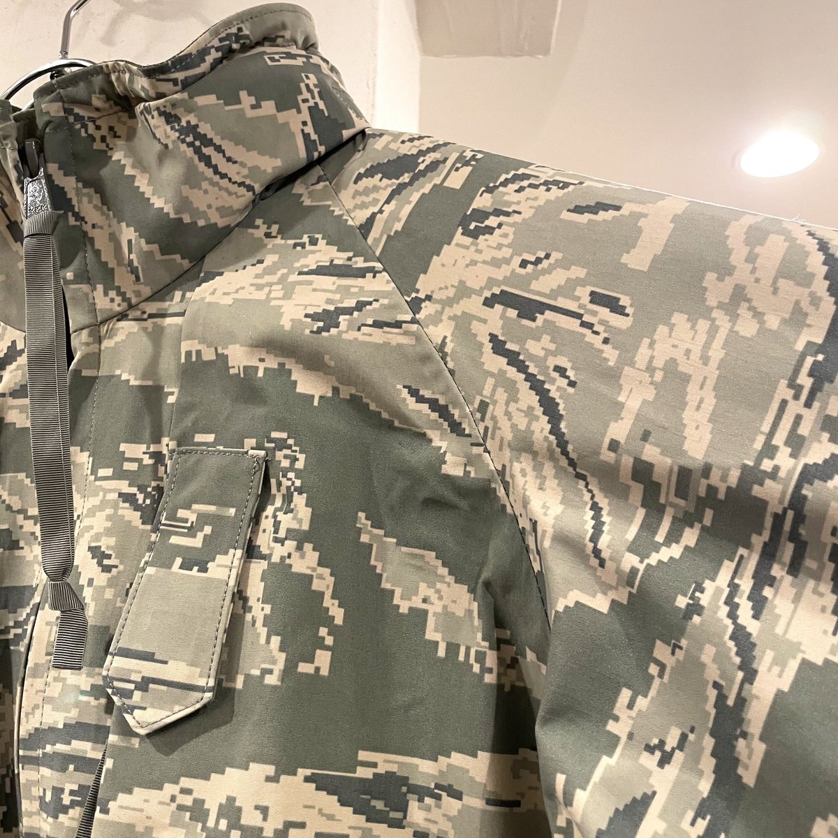 US AIR FORCE GORE-TEXパーカー デジタルタイガーカモ柄 DEAD STOC