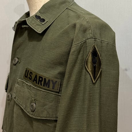 70s　US ARMY　ユーティリティシャツ　Size 16½　シャツ袖　OG 107 COTTON SATEEN　ミリタリーシャツ　1973年　(S5139)