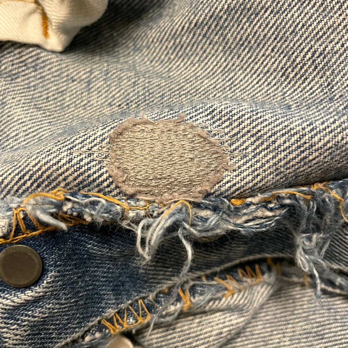 80s Levi's 501 デニムパンツ 31×31½ 黒カン 内股シングル 裾 80s Levi's 501 デニムパンツ 31×31½ 黒カン 内股シングル 裾