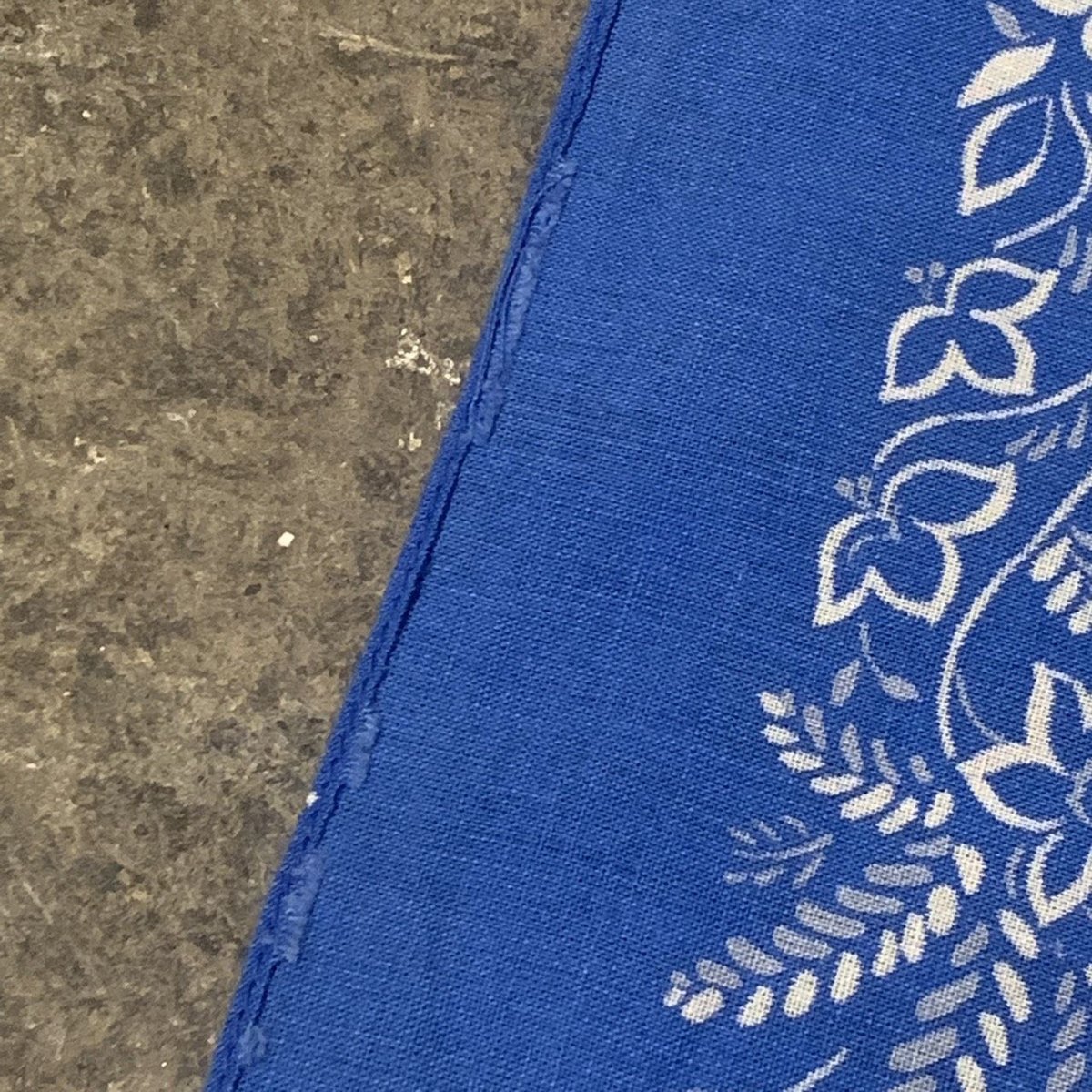 ヴィンテージバンダナ Bandana ヴィンテージバンダナ コバルトブルー USA製 フラワー
