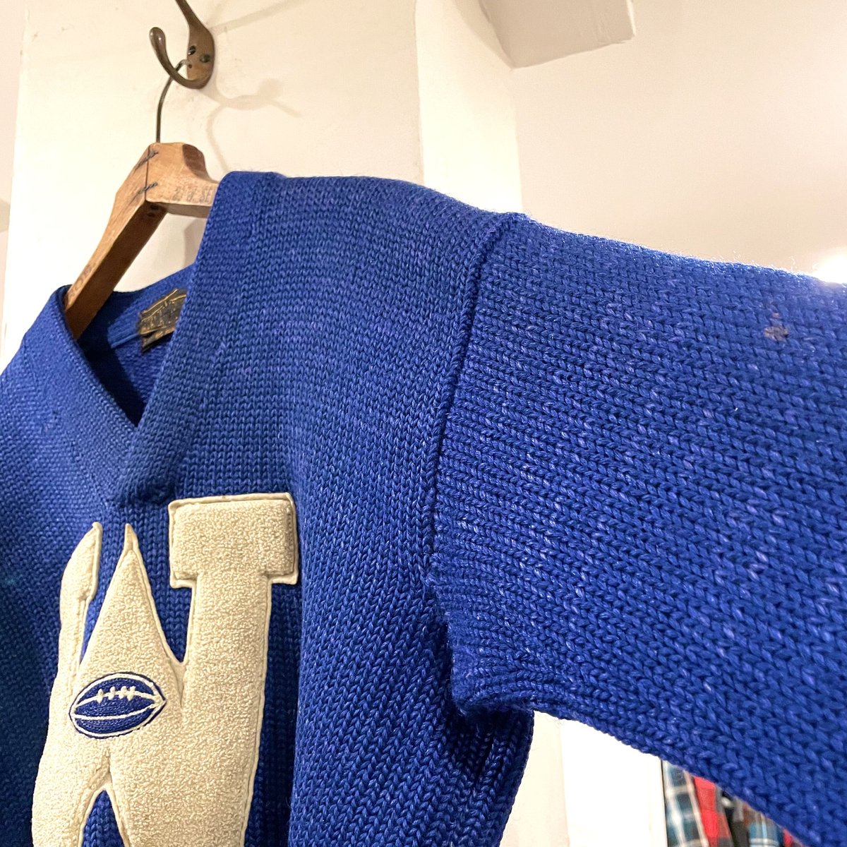 THE STANDARD PENNANT Vintage Lettered Sweater 