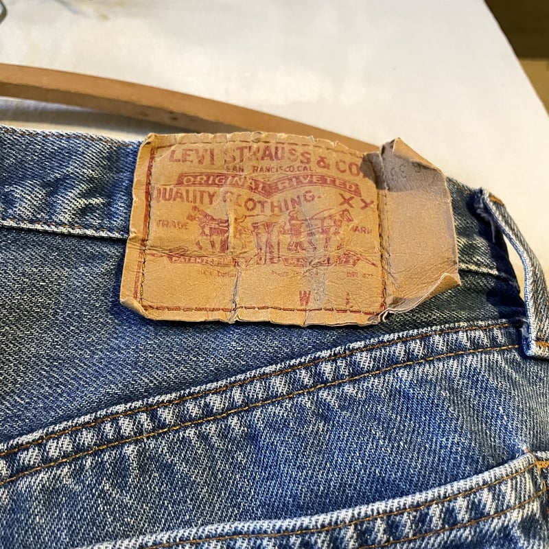 Levi's80's赤耳USA製ボタン裏555 実寸サイズW30パンツ