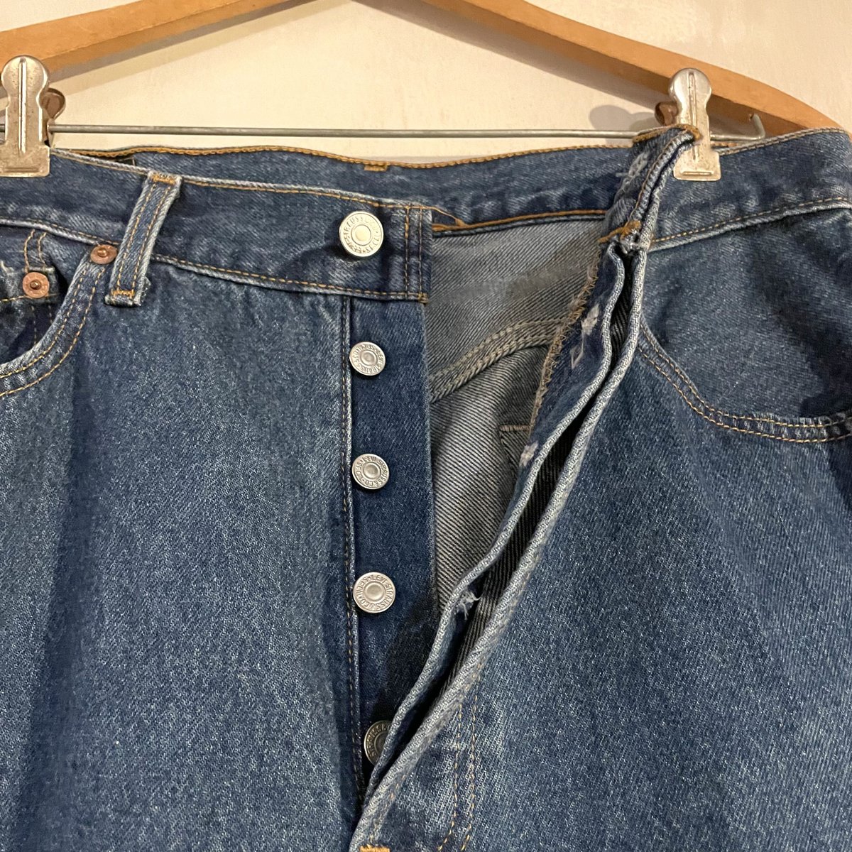 90'sビンテージ古着！アメリカ製 levi's 501 デニム 濃紺 ジーンズ 90年代 90s リーバイス アメリカ製 デッドストック 濃紺