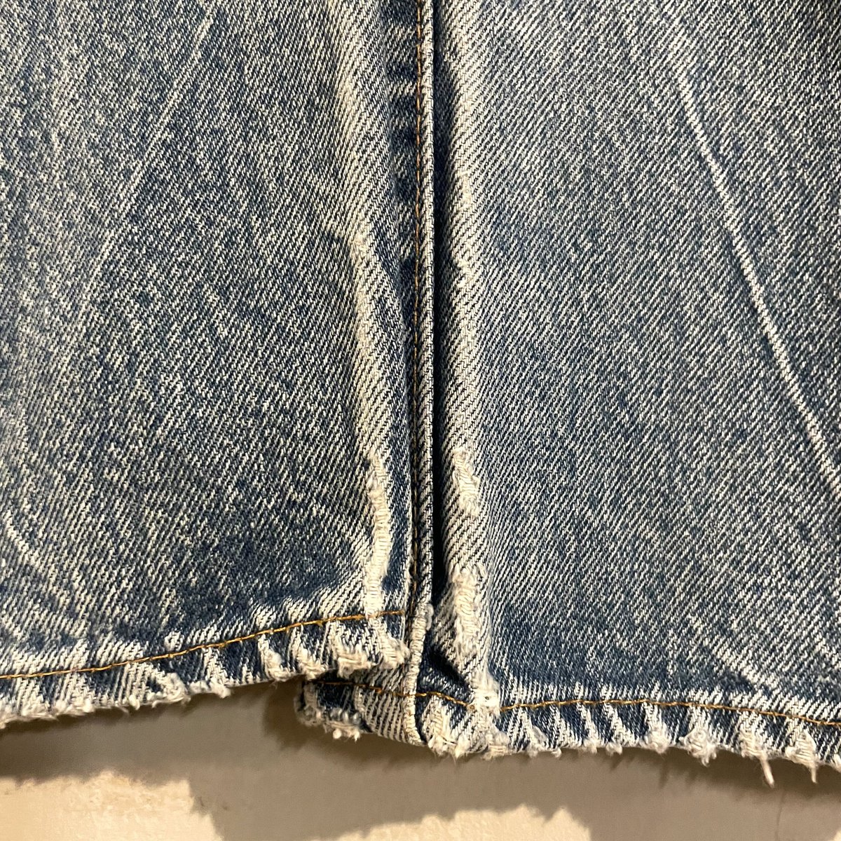 80s Levi's 501 デニムパンツ 31×31½ 黒カン 内股シングル 裾 80s Levi's 501 デニムパンツ 31×31½ 黒カン 内股シングル 裾
