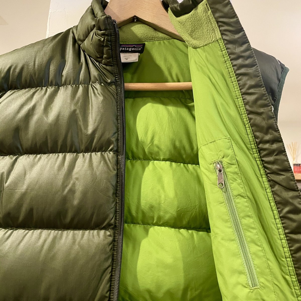 patagonia ダウンベスト サイド切替 08年 Mサイズ パタゴニア (S0448 