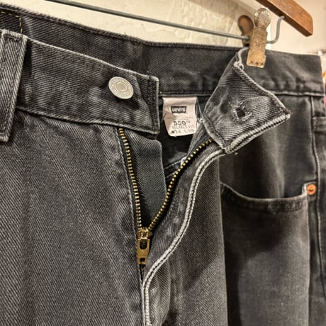 00s　Levi's 550 0260　Relaxed Fit　リーバイス　ブラックデニムパンツ　32×28　2001年　(S4518)
