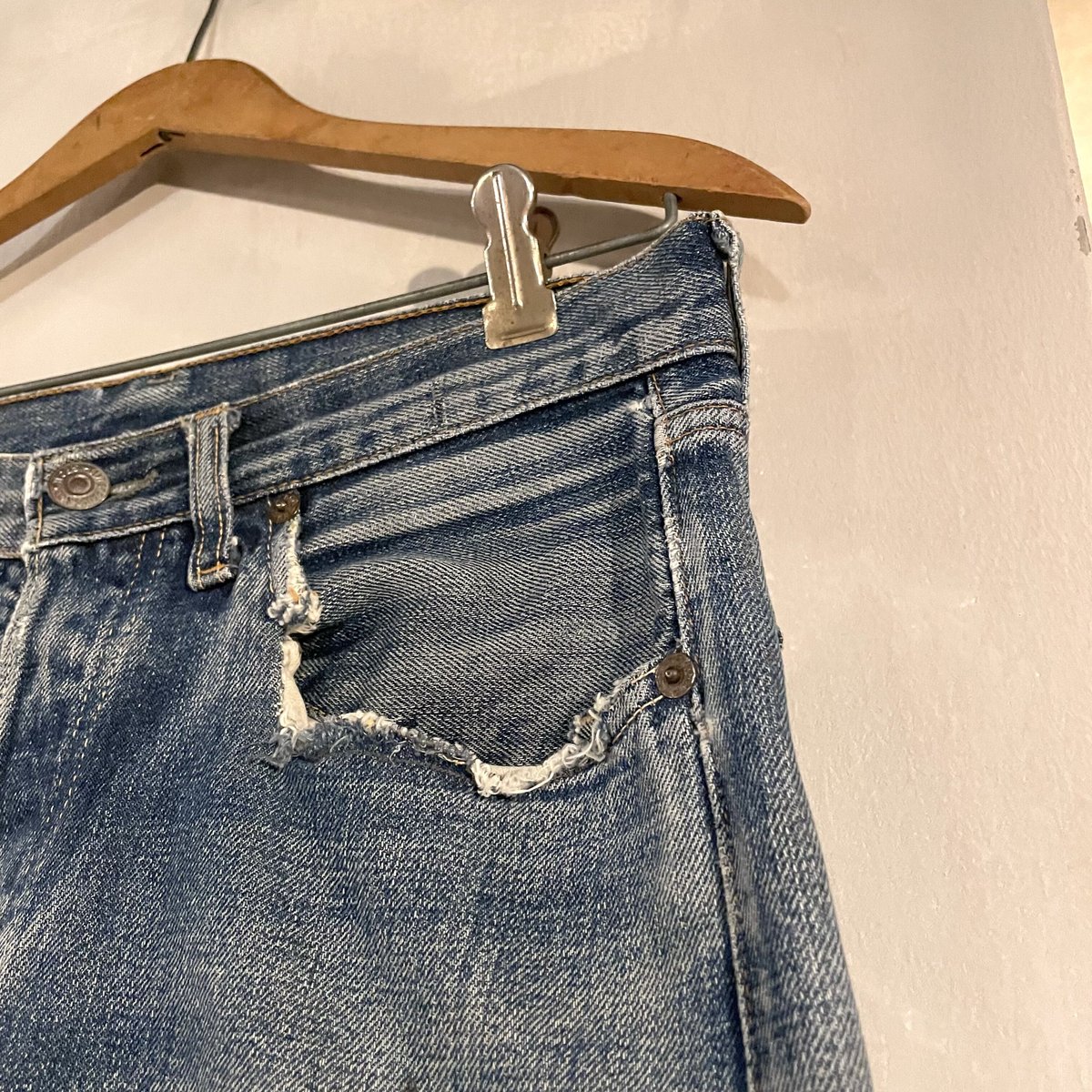 60s Levi's 501 Big E 30×32 リーバイス デニムパンツ ボタン裏2