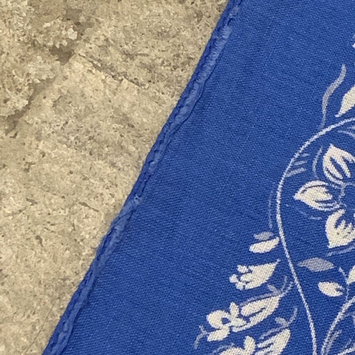 Bandana ヴィンテージバンダナ コバルトブルー USA製 フラワー
