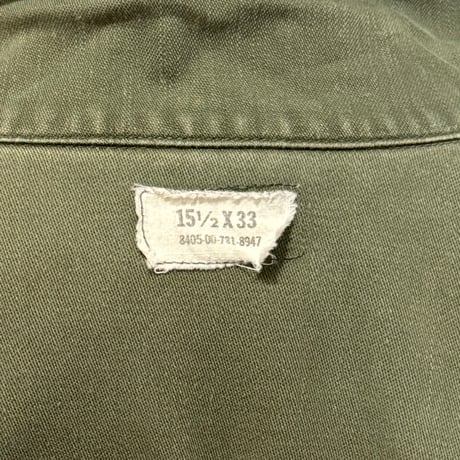 70s　US MILITARY　ユーティリティシャツ　シャツ袖　15½　シャツ袖　OG 107 COTTON SATEEN　ミリタリーシャツ　ペンキ飛び　1974年　(S5137)