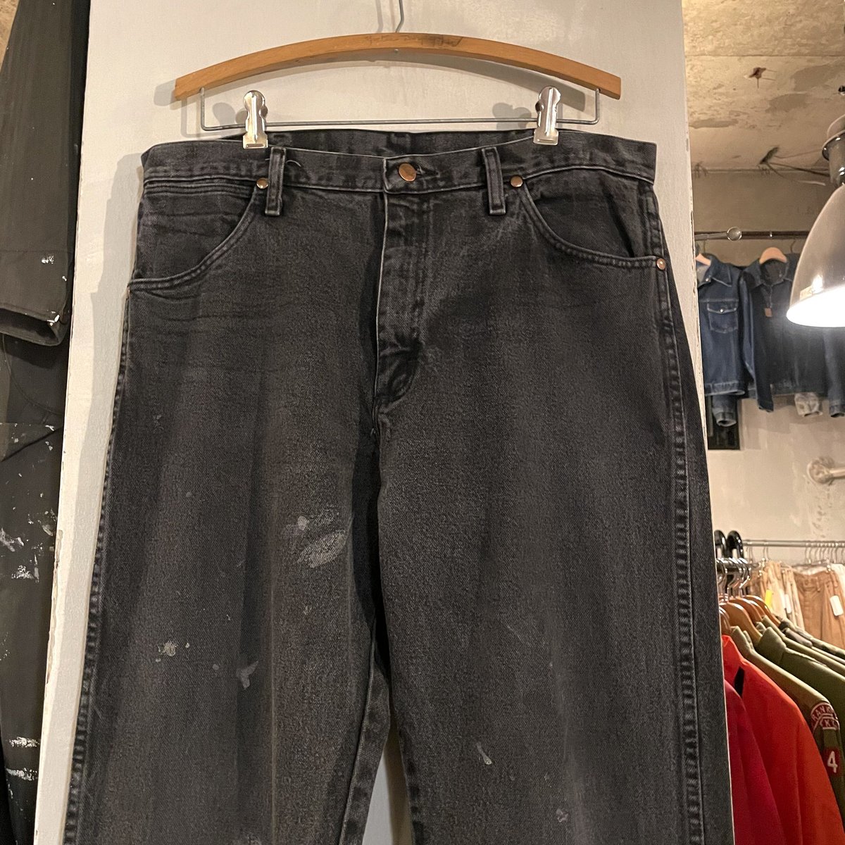 Wrangler 13MWZWK ブラックデニム パンツ 35×32 ラングラー Wrangler 13MWZWK ブラックデニム パンツ 35×32 ラングラー