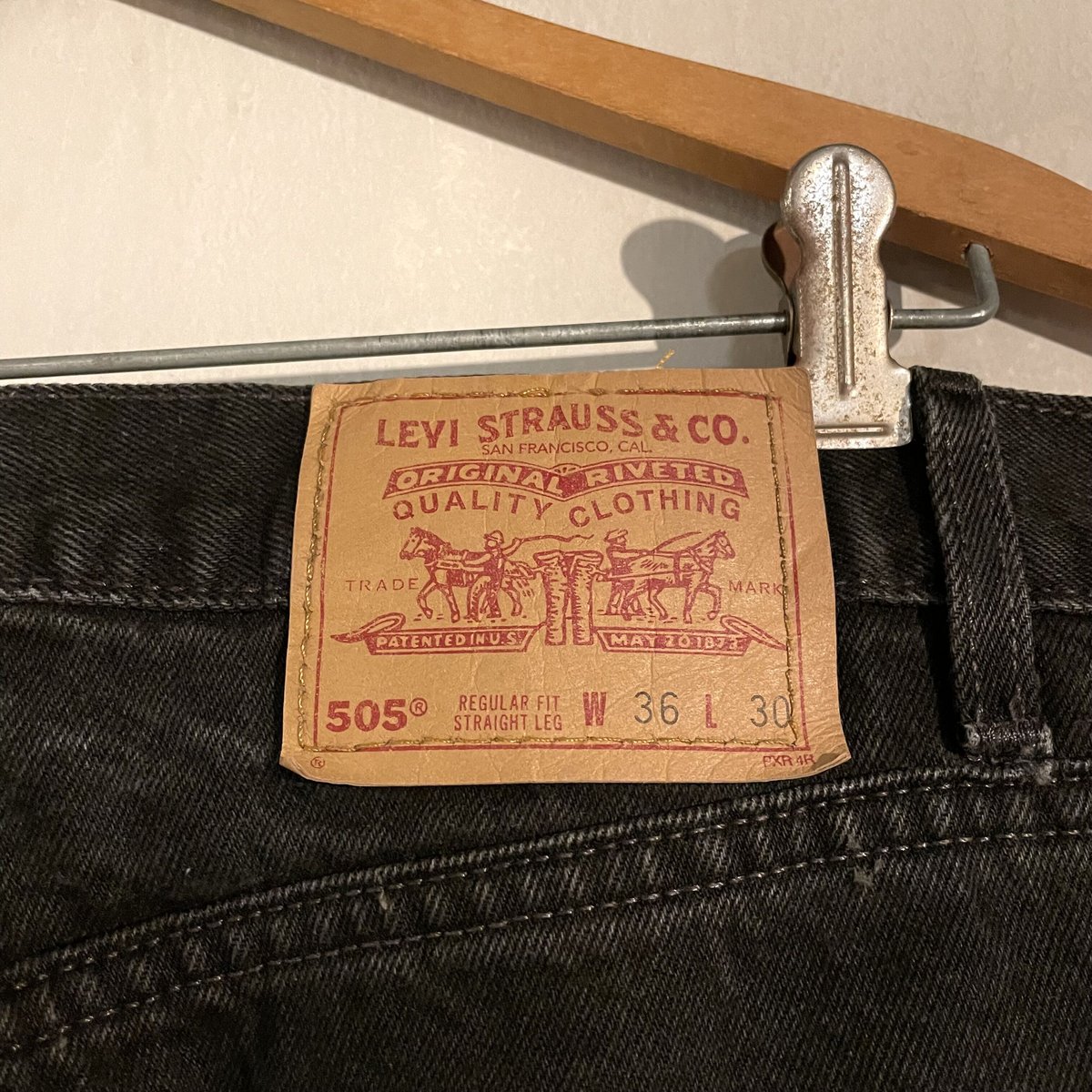 90s Levi's 505 0260 リーバイス ブラックデニムパンツ 35×29½ 90s Levi's 505 0260 リーバイス ブラックデニムパンツ 35×29½