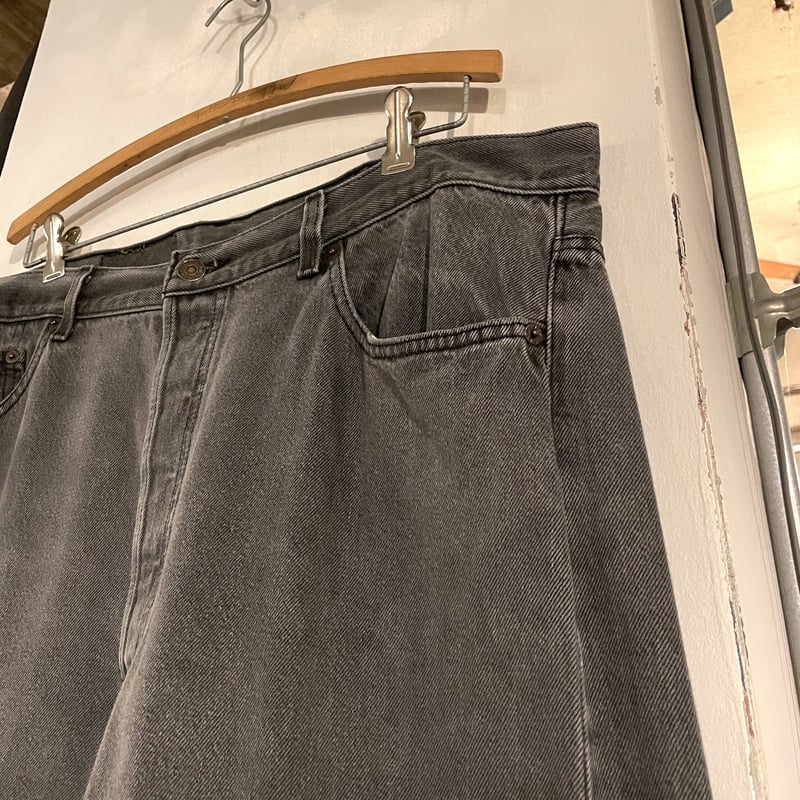 90s Levi's 501 0660 後染め ブラックデニム パンツ 40×34 USA製 90s Levi's 501 0660 後染め ブラックデニム パンツ 40×34 USA製
