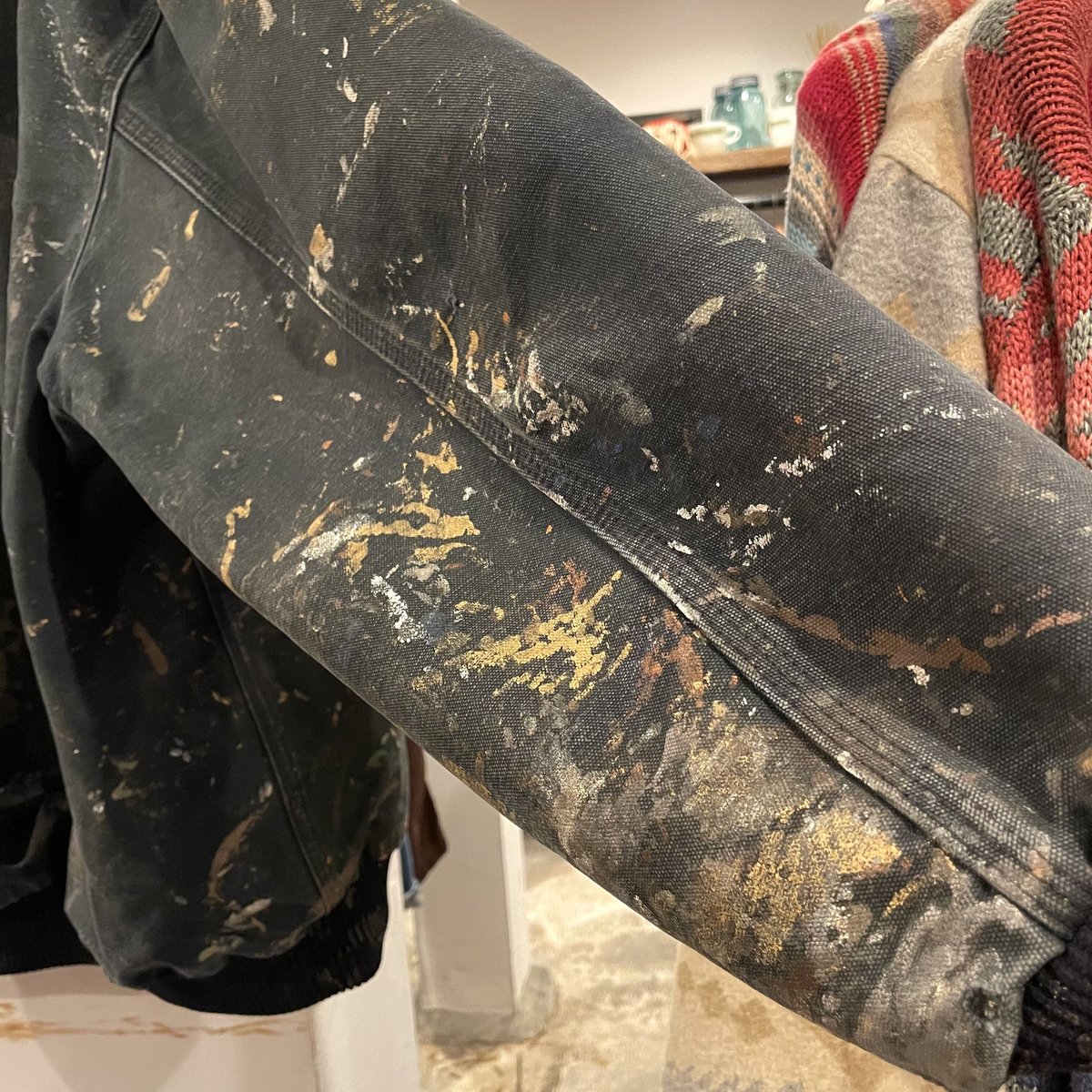 carhartt USA製 アクティブジャケット 黒 XL ペンキ ダック地 carhartt USA製 アクティブジャケット 黒 XL ペンキ ダック地