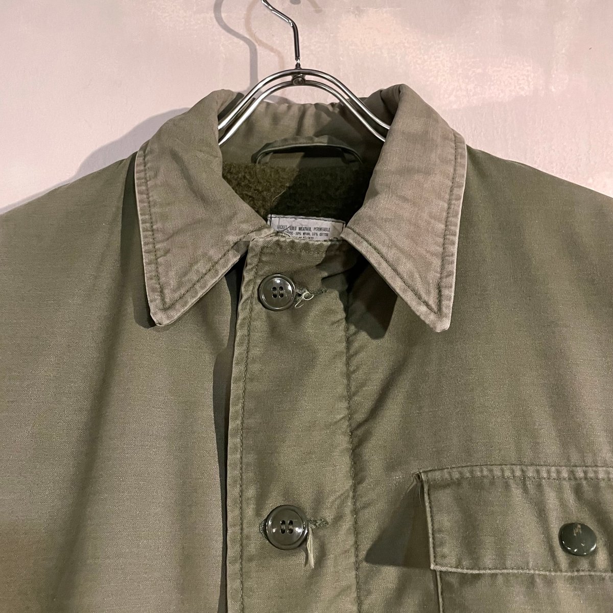 A-2 デッキjkt 38〜40表記 1980年 USN ダメージ有り A-2 デッキjkt 38〜40表記 1980年 USN ダメージ有り 80's U.S.NAVY