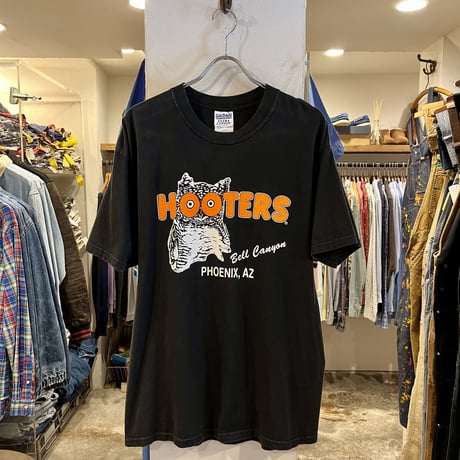 hooters | STORES