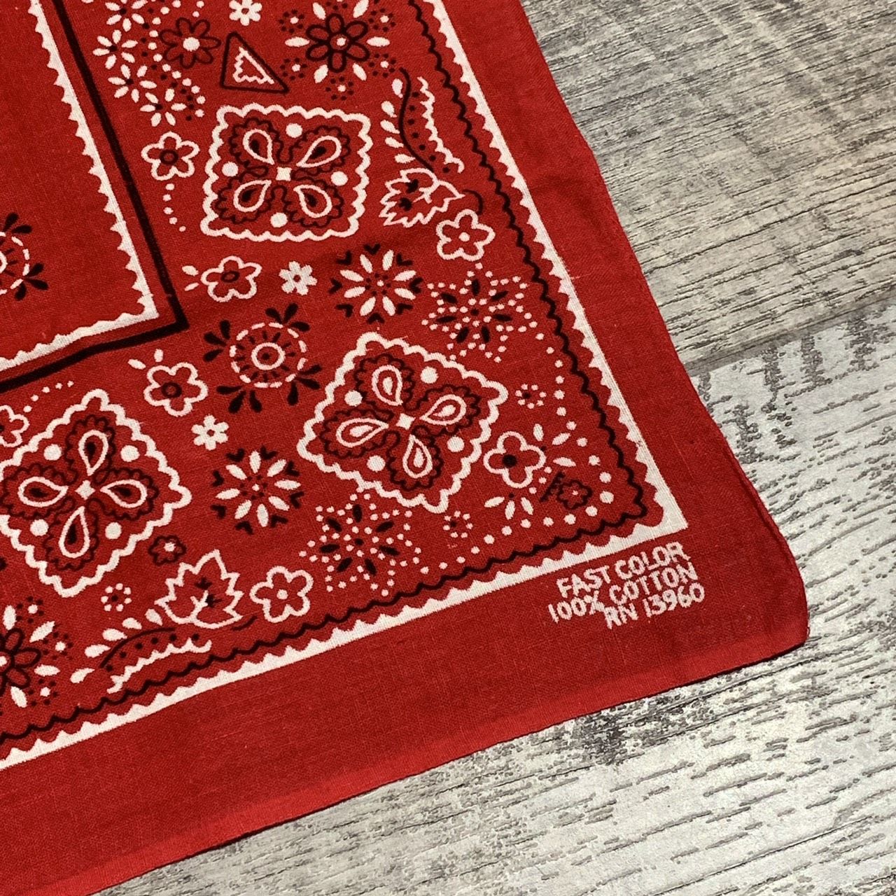 Bandana ヴィンテージバンダナ クッキー 赤 USA製 | DUFF