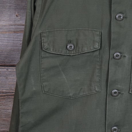 US MILITARY UTILITY SHIRT　75年製　ユーティリティーシャツ　ミリタリーシャツ　(Y0155)
