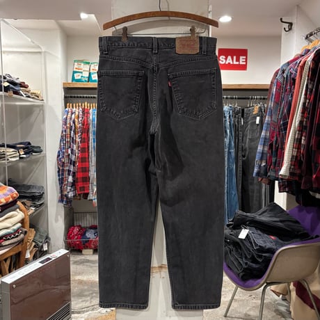00s　Levi's 550 0260　Relaxed Fit　リーバイス　ブラックデニムパンツ　32×28　2001年　(S4518)
