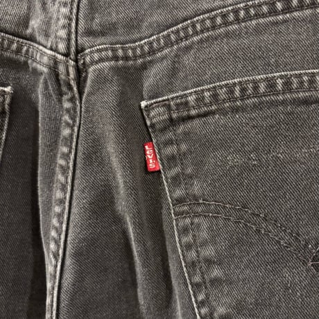 00s　Levi's 550 0260　Relaxed Fit　リーバイス　ブラックデニムパンツ　32×28　2001年　(S4518)