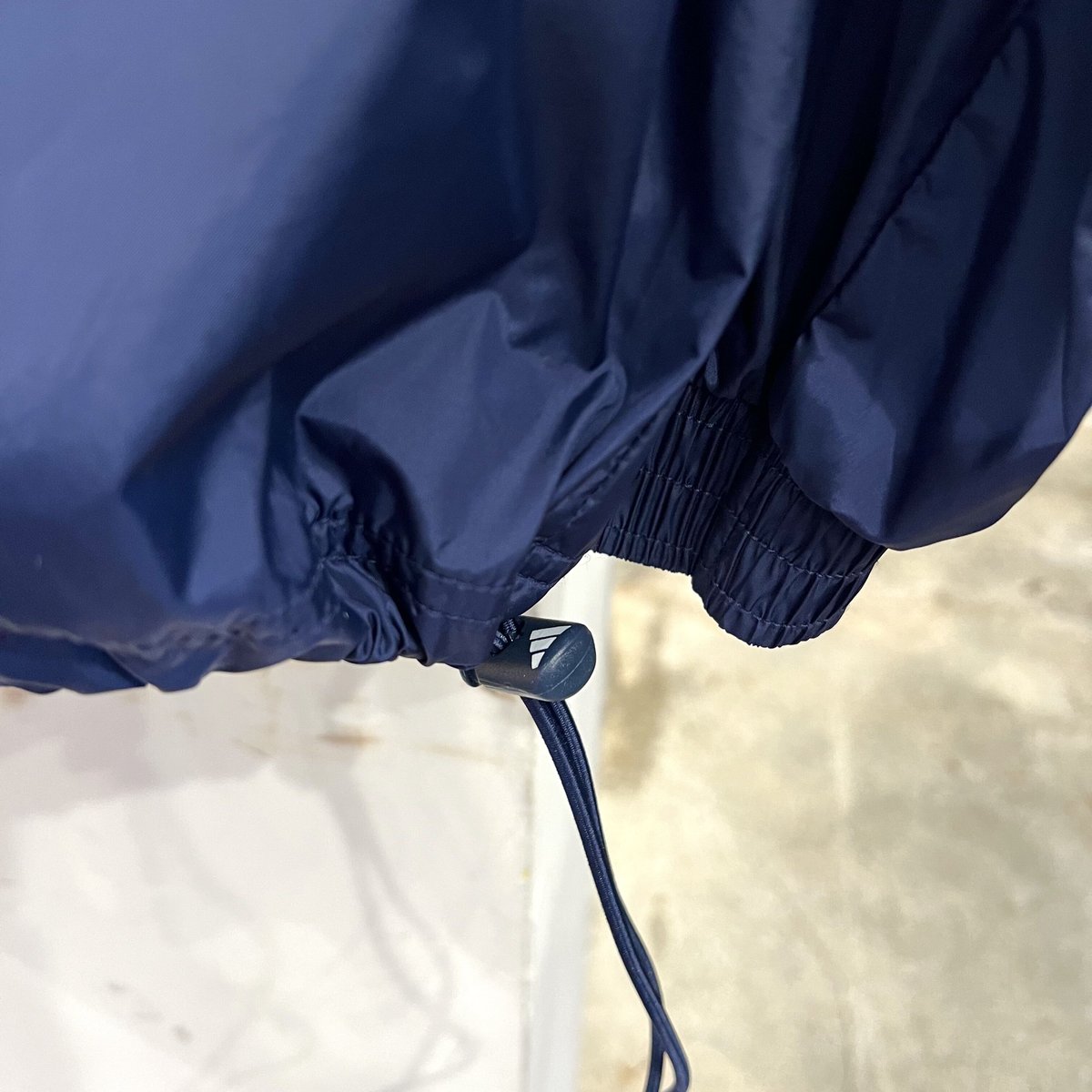 アディダス BLUE version ハーフジップ ナイロンジャケット XL. BLUEVERSIONハーフジップサッカートラックトップ