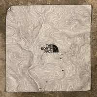 THE NORTH FACE　地形図　総柄バンダナ　白　(S0321)