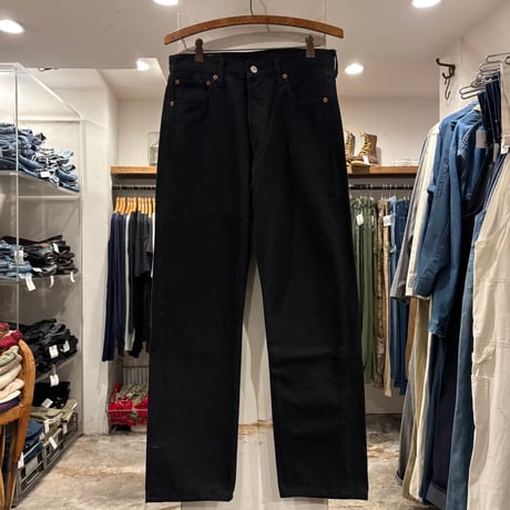 ユーロリーバイス | STORES
