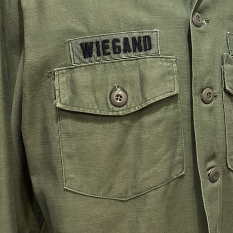 60s　US ARMY　ユーティリティシャツ　Size 16½位　シャツ袖　OG 107 COTTON SATEEN　ミリタリーシャツ　1966年　(S5359)