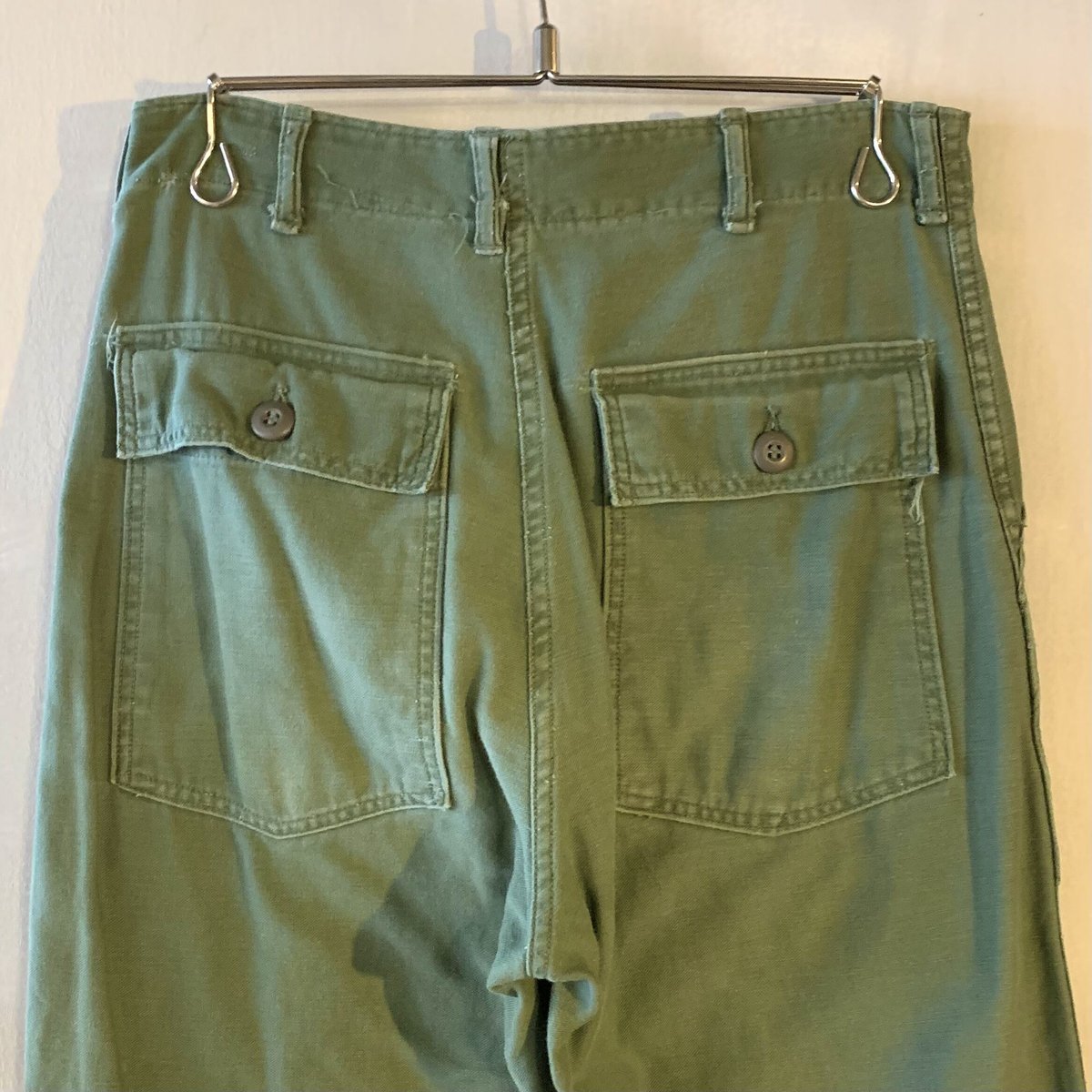 60s US ARMY ベイカーパンツ OG 107 COTTON SATTEN PANTS 60s US ARMY ベイカーパンツ OG 107 COTTON SATTEN PANTS