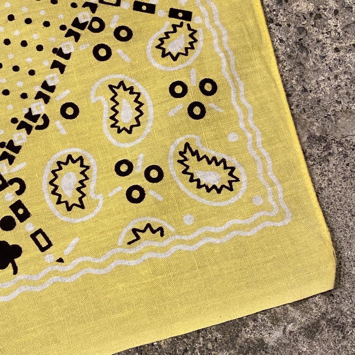 Bandana ヴィンテージバンダナ クッキー 60s- USA製 イエロー Bandana ヴィンテージバンダナ クッキー 60s- USA製 イエロー
