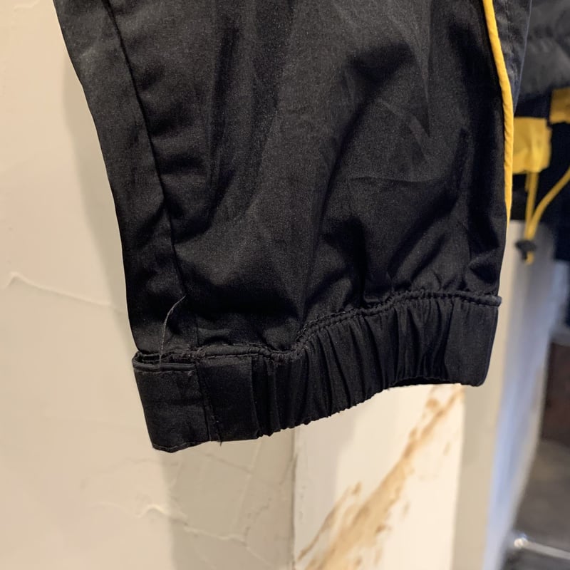 90s POLO SPORT ナイロンジャケット 黒×黄 シャカシャカ ポロ 90s POLO SPORT ナイロンジャケット 黒×黄 シャカシャカ ポロ