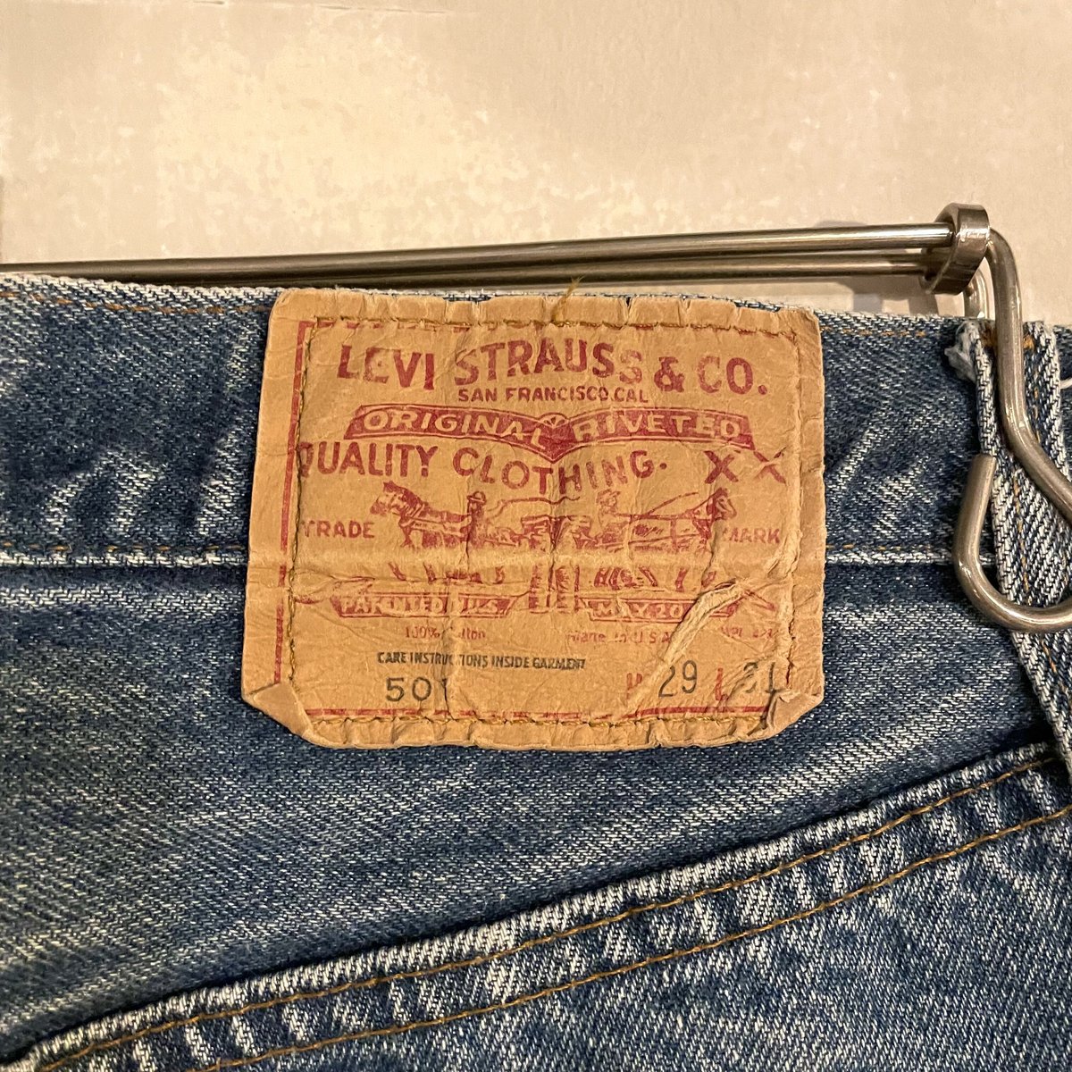 Levi’s 501 80S ボタン裏524 赤耳 W33裾幅20cm