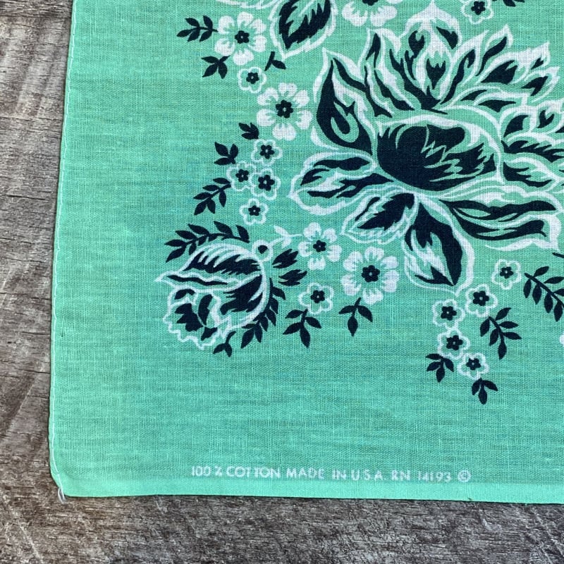 Bandana ヴィンテージバンダナ ミントグリーン USA製 フラワープリント