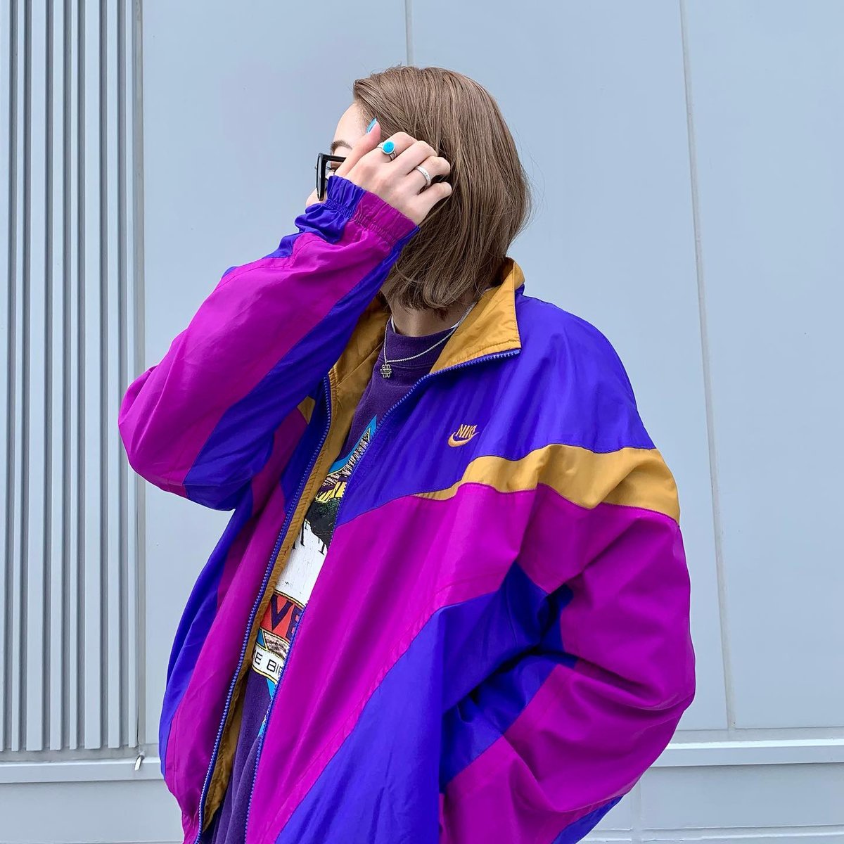 Nike レディース ゴールド ナイロンジャケット シャカシャカ NIKE 