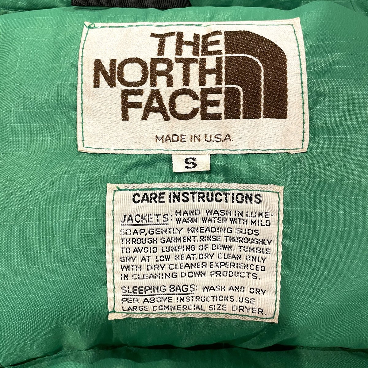 THE NORT FACE 80s USA製 茶タグ ダウンベスト 刻印入りボタン