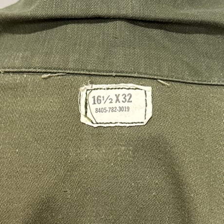 70s　US ARMY　ユーティリティシャツ　Size 16½　シャツ袖　OG 107 COTTON SATEEN　ミリタリーシャツ　1973年　(S5139)