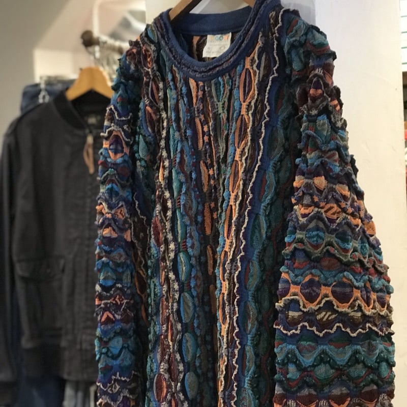 COOGI 3Dニット クルーネックセーター マルチカラー クージー | DUFF