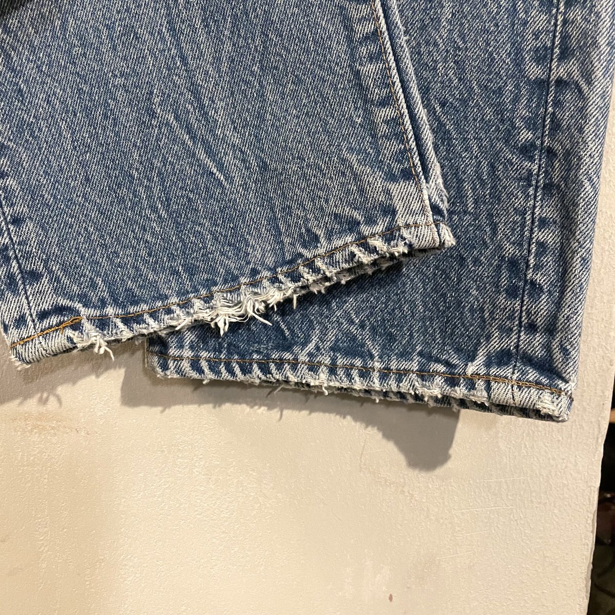 80s Levi's 501 デニムパンツ 31×31½ 黒カン 内股シングル 裾 80s Levi's 501 デニムパンツ 31×31½ 黒カン 内股シングル 裾