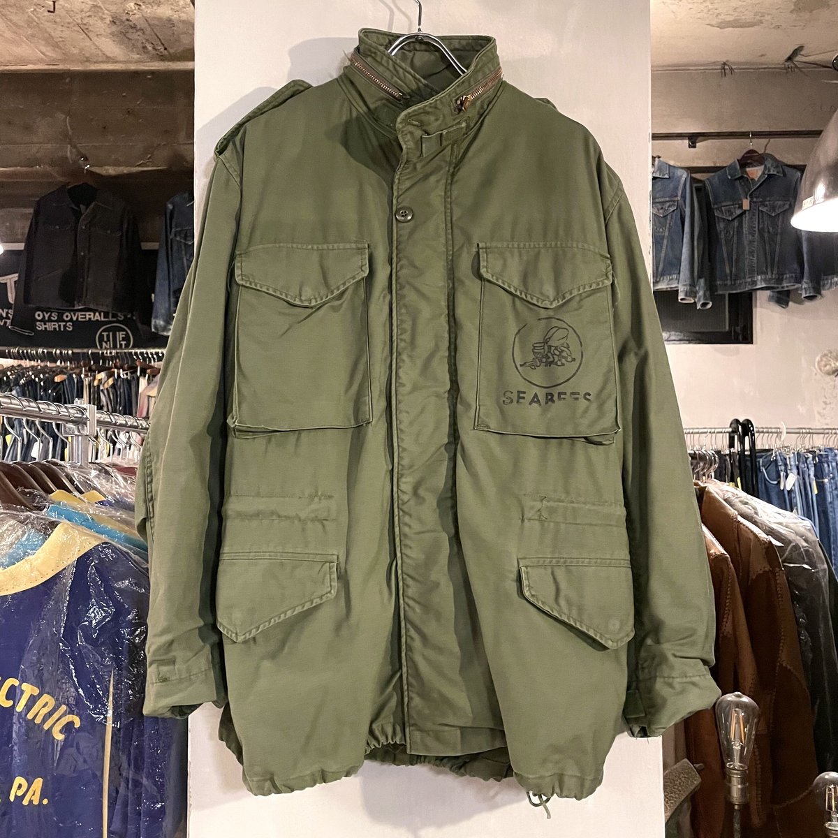 80s　US NAVY　M-65 Field Jacket　SEABEES　3rdタイプ　ブラスジップ　フィールドジャケット　1982年　 ミリタリージャケット　(S2439)