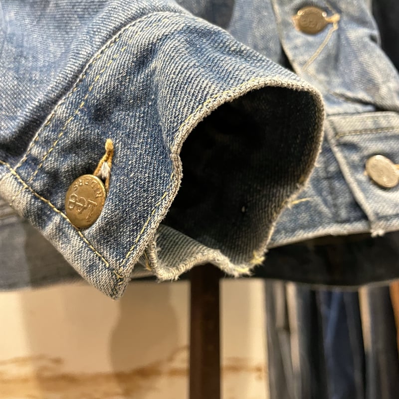 美品 ビンテージ 70's Lee ストームライダー 左綾 縦落ち 40 美品 ビンテージ 70's Lee ストームライダー 左綾 縦落ち 美品