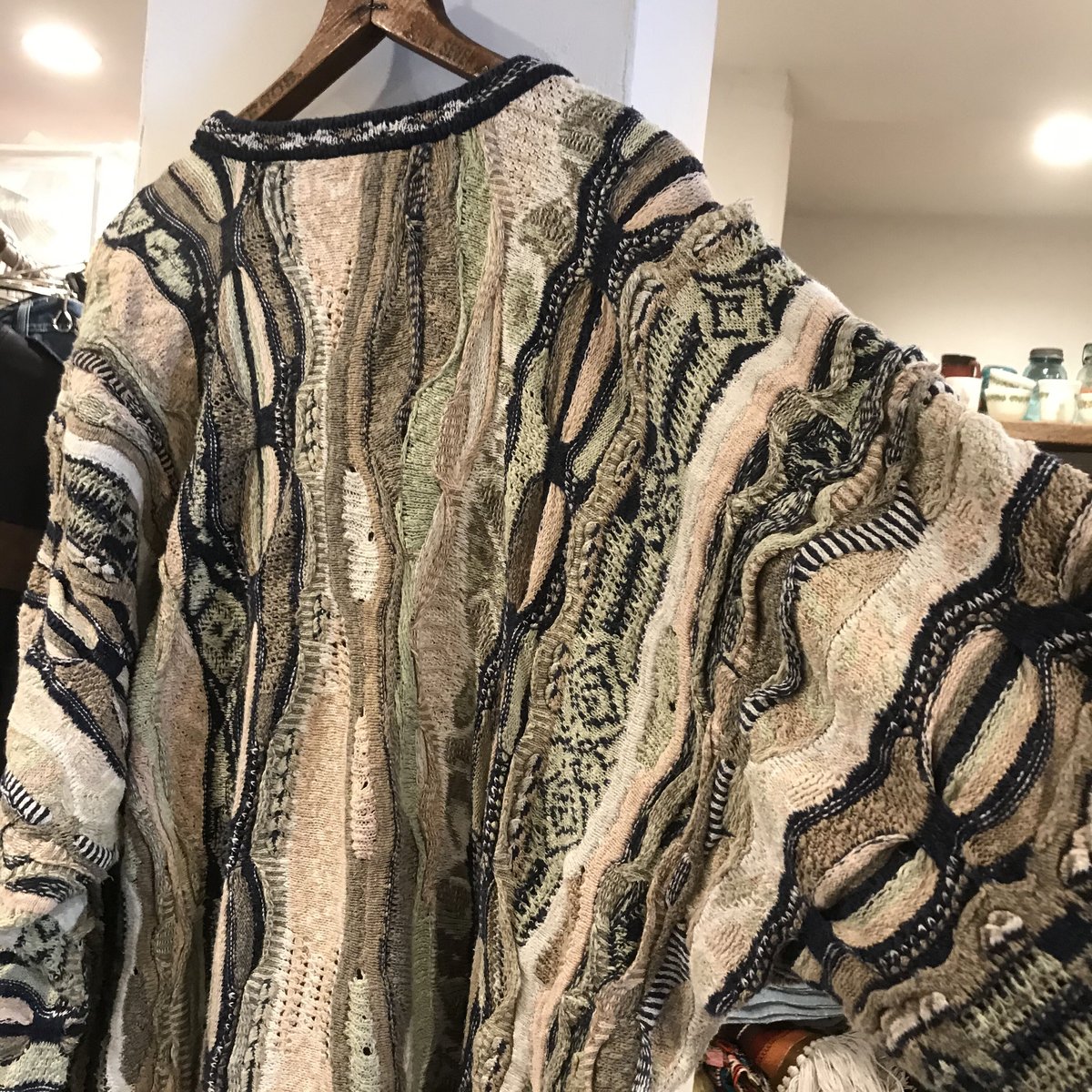 COOGI CLASSIC 3Dニット クルーネックセーター マルチカラー COOGI CLASSIC 3Dニット クルーネックセーター マルチカラー