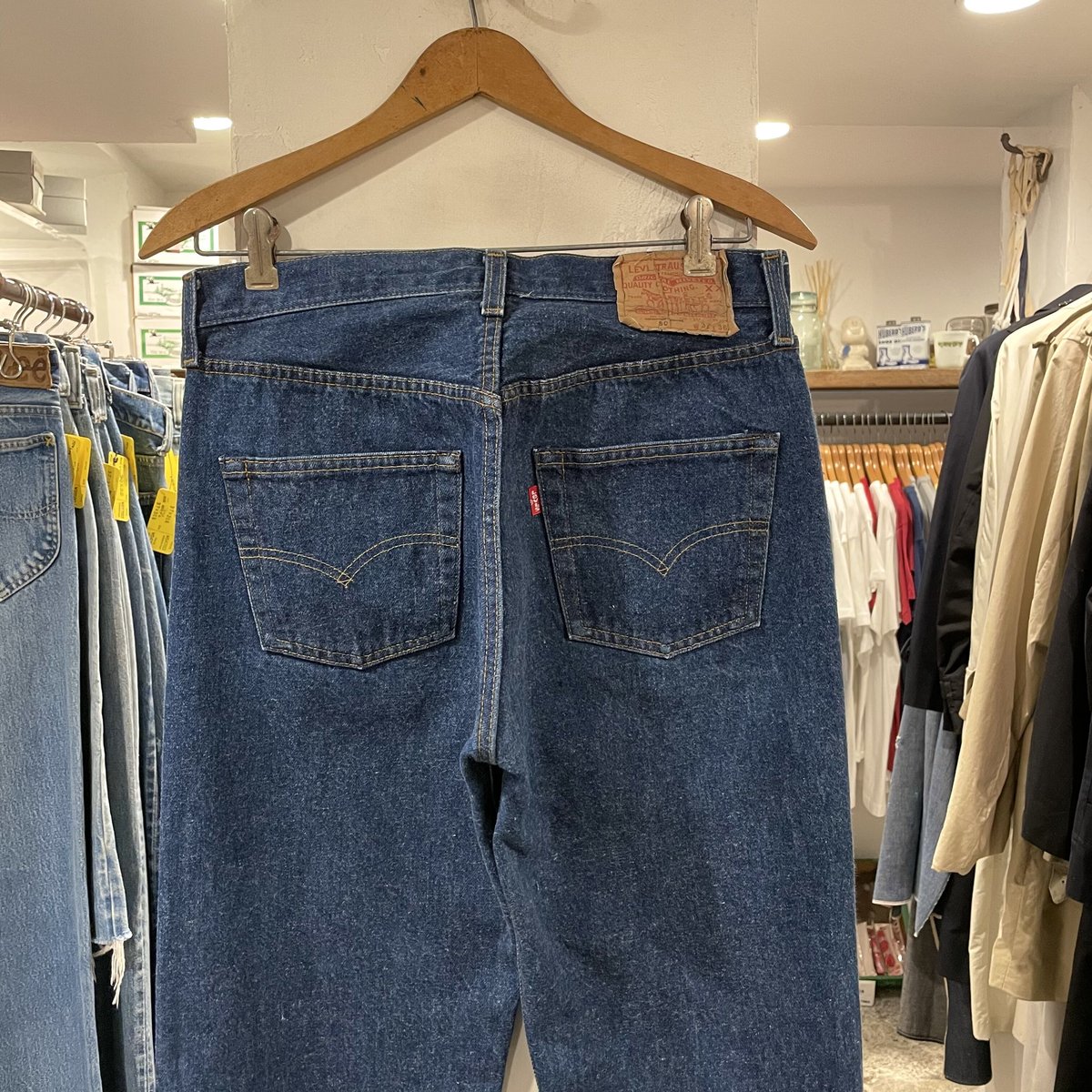 Levi's 501 80年代 リーバイス501 内股シングル 黒カンヌキ 脇割り