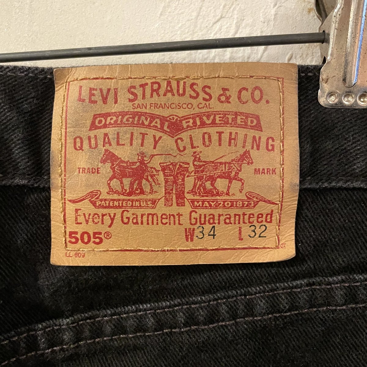 Levi's 505 後染めブラックデニムパンツ リーバイス505 ボタン裏 Levi's 505 後染めブラックデニムパンツ リーバイス505 ボタン裏