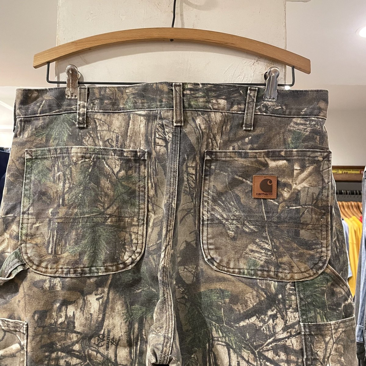 Carhartt カーハート リアルツリー パンツ w33 L31 最終値下げ】Carhartt カーハート リアルツリー w33 L31