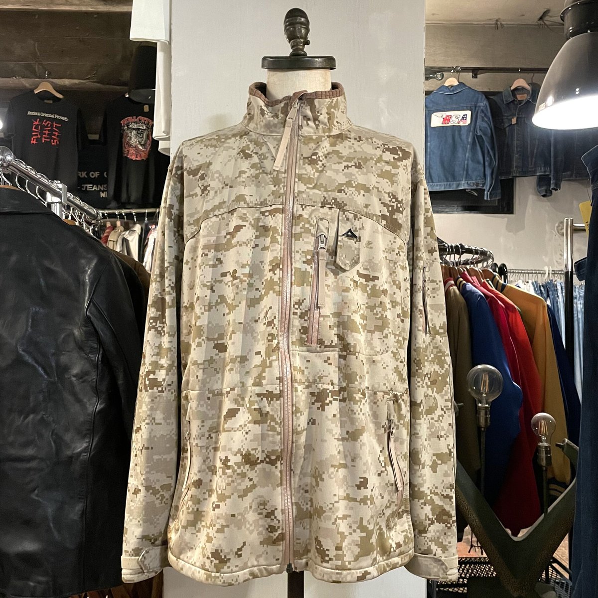 米軍 海兵隊COMBAT DESERT JACKET 180s USMC Desert Combat Jacket - Venture Surplus - Genuine Issue