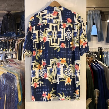 PENDLETON　Tommy Bahama　S/S ハワイアンシャツ　DEADSTOCK　ネイティブ柄　ボックスシルエット　ペンドルトン　(S2403)
