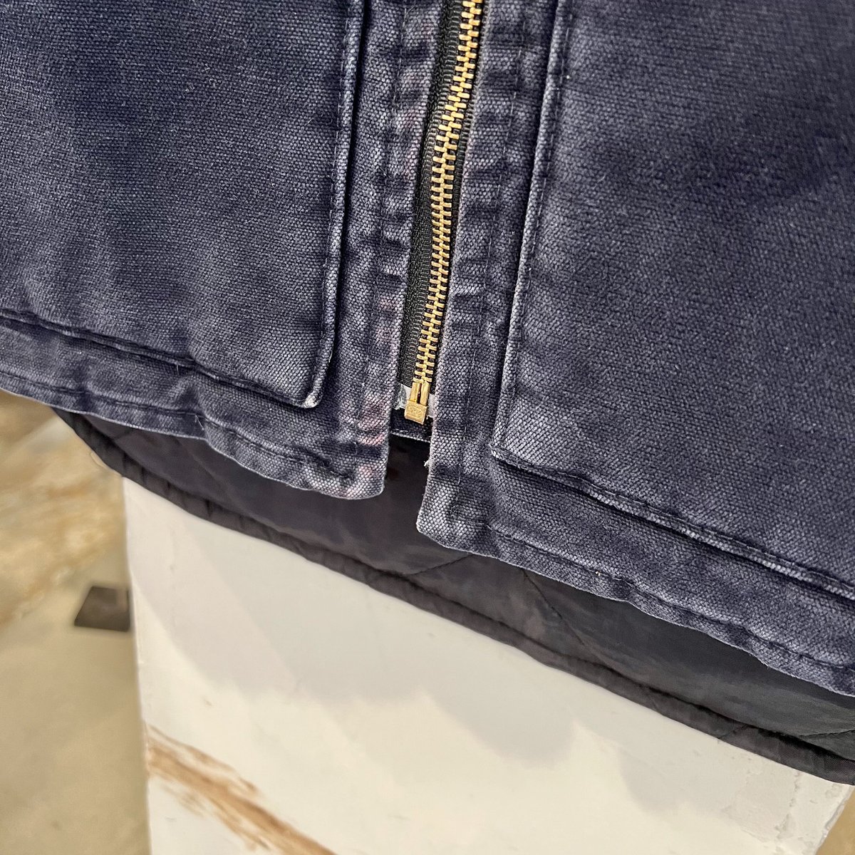 Carhartt ダック地ベスト キルティングライナー ネイビー Carhartt ダック地ベスト キルティングライナー ネイビー